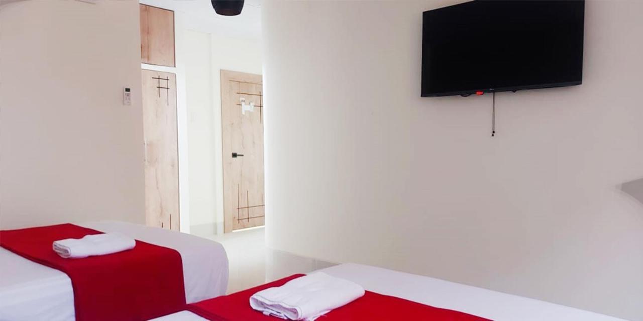 Hotel Murali - Cerca Del Aeropuerto De Guayaquil Extérieur photo