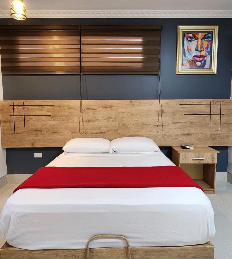 Hotel Murali - Cerca Del Aeropuerto De Guayaquil Extérieur photo