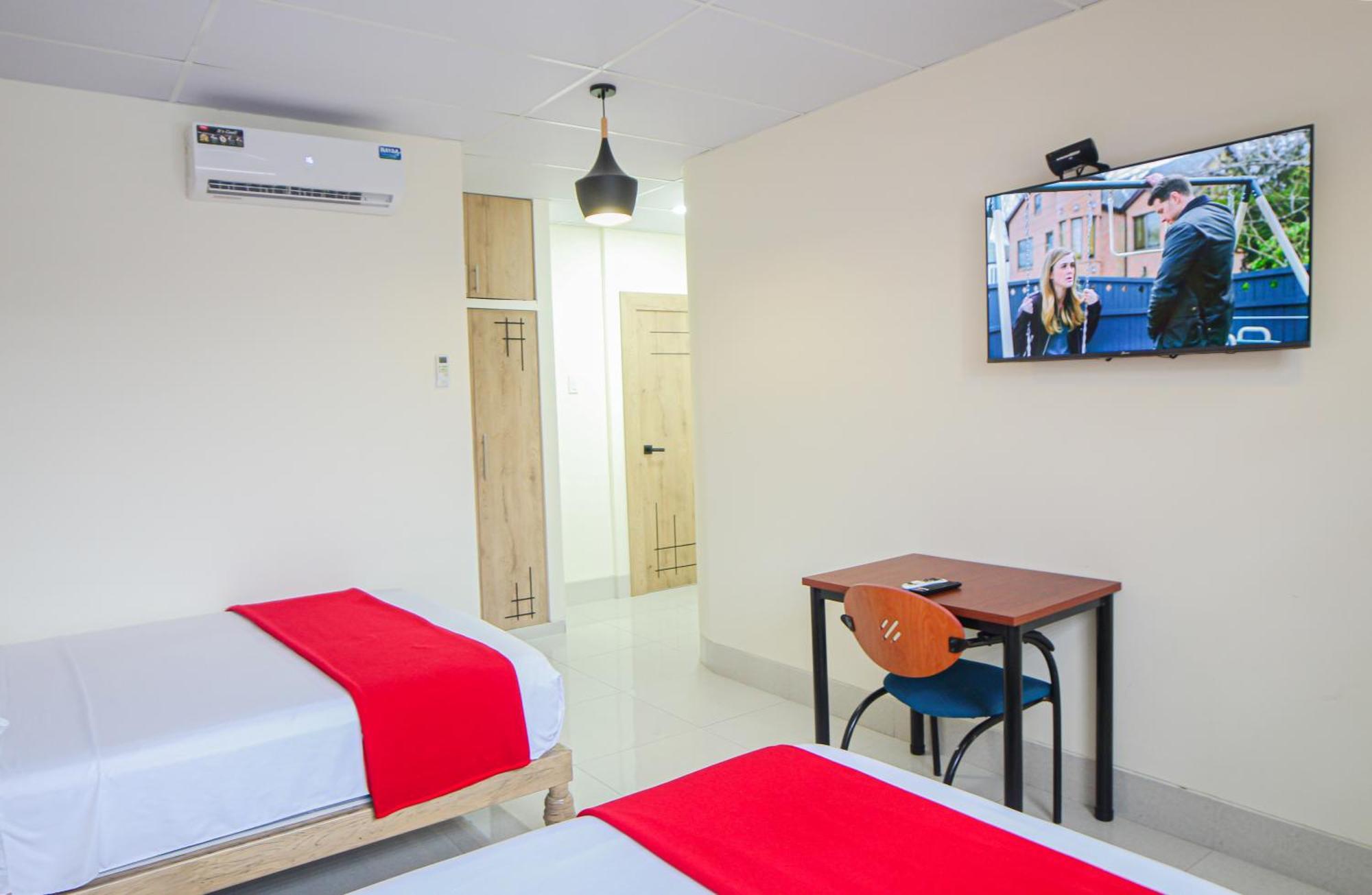 Hotel Murali - Cerca Del Aeropuerto De Guayaquil Extérieur photo