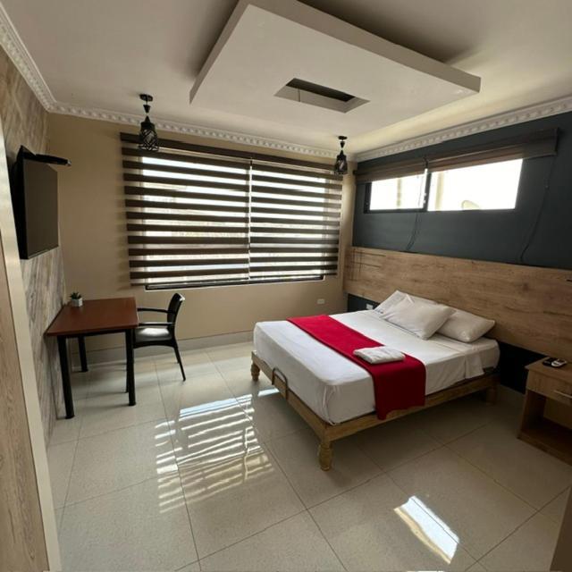 Hotel Murali - Cerca Del Aeropuerto De Guayaquil Extérieur photo