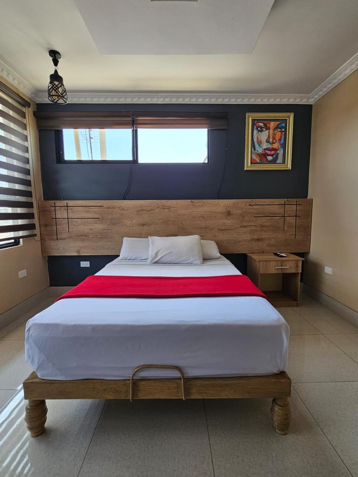 Hotel Murali - Cerca Del Aeropuerto De Guayaquil Extérieur photo