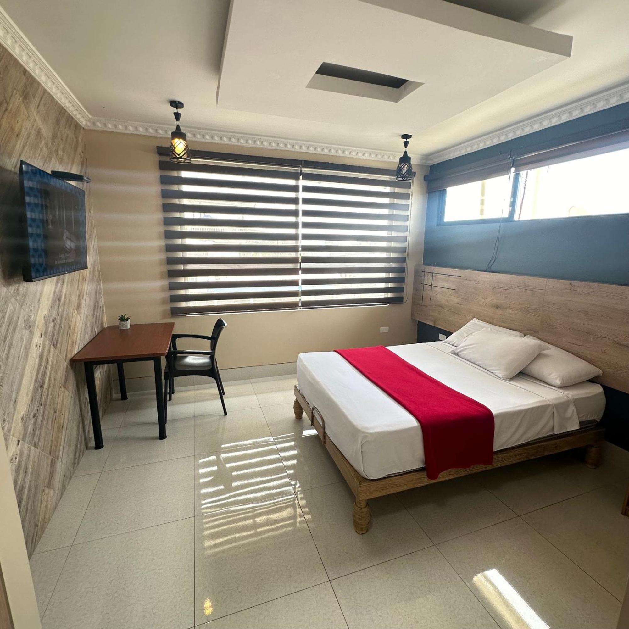 Hotel Murali - Cerca Del Aeropuerto De Guayaquil Extérieur photo