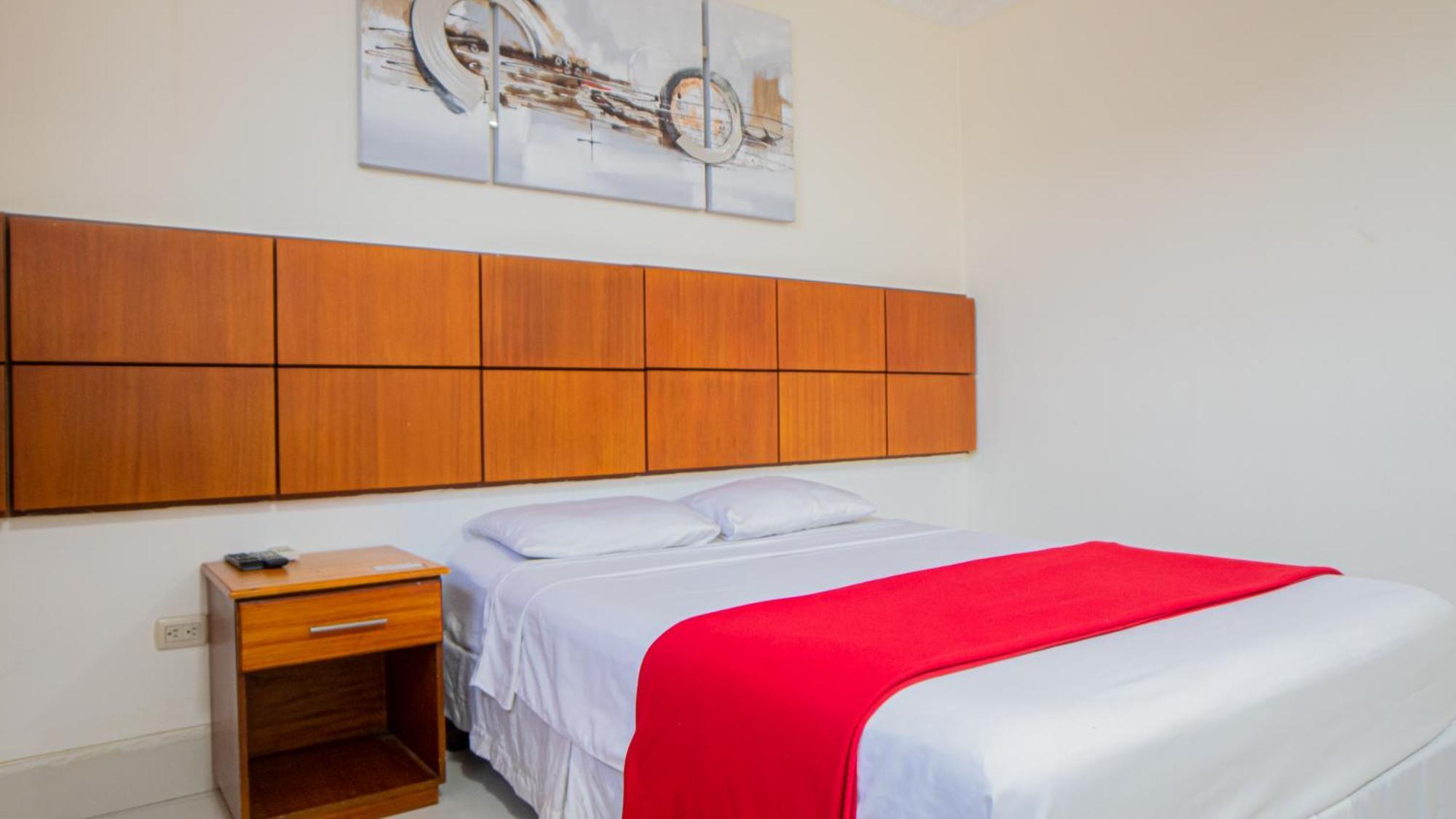 Hotel Murali - Cerca Del Aeropuerto De Guayaquil Extérieur photo