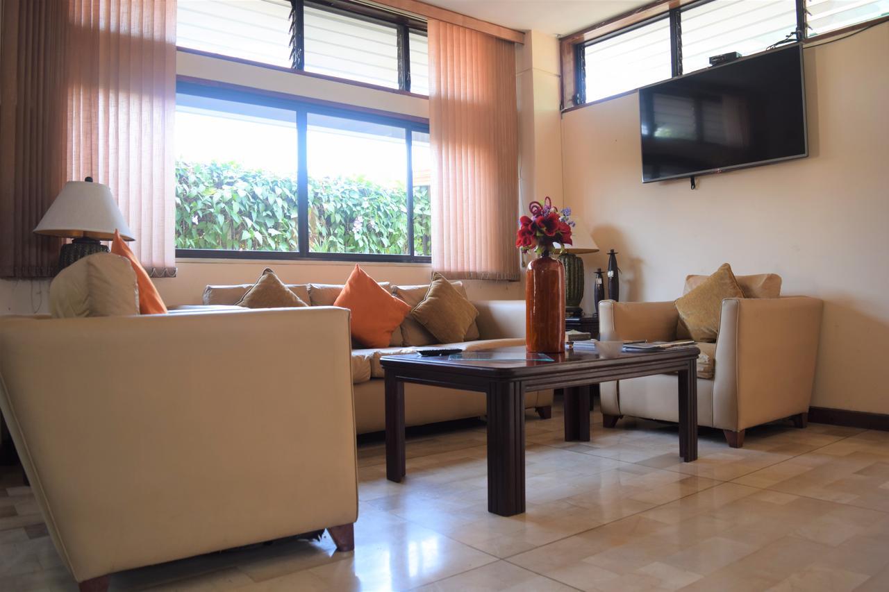 Hotel Murali - Cerca Del Aeropuerto De Guayaquil Extérieur photo