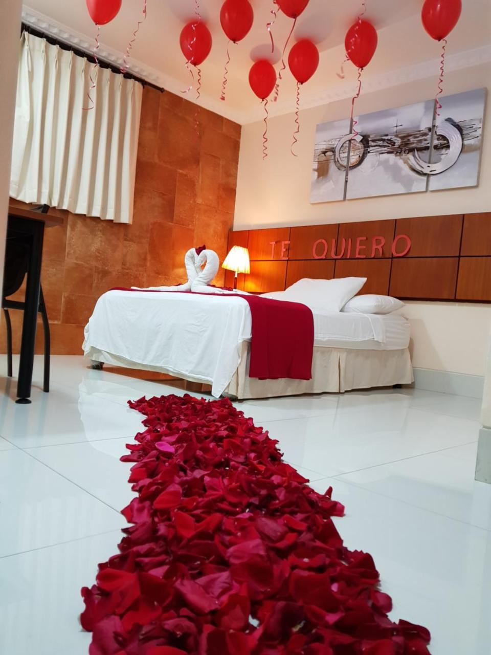 Hotel Murali - Cerca Del Aeropuerto De Guayaquil Extérieur photo